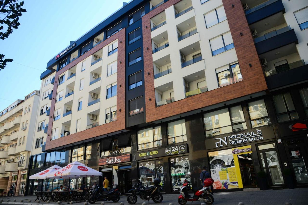 Tesla 70 Apartment With Secure Parking In The Garage Novi Sad Bagian luar foto